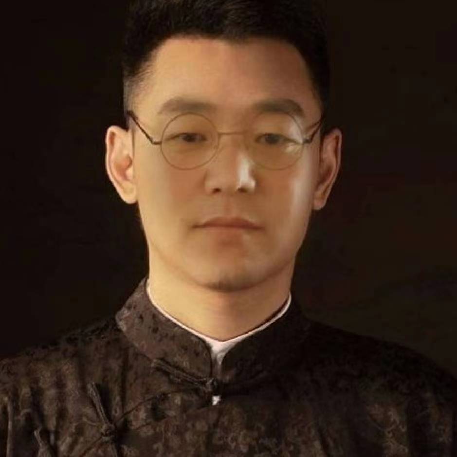 Ӣ  ʦ